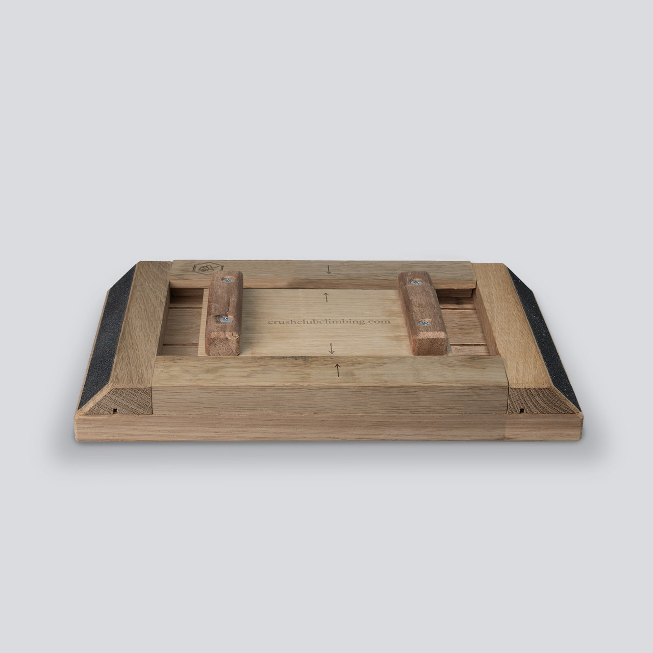 an isometric view of a wooden tug of war tool that uses crimps